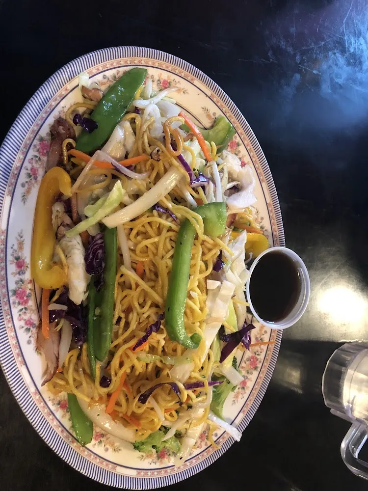 Chicken and Veggie Yakisoba